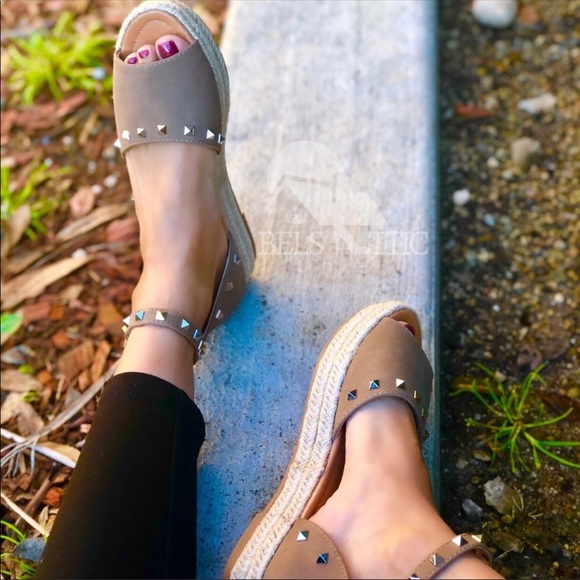 LAST1♥️ Studded Platform Espadrille FLATFORM - Picture 2 of 8